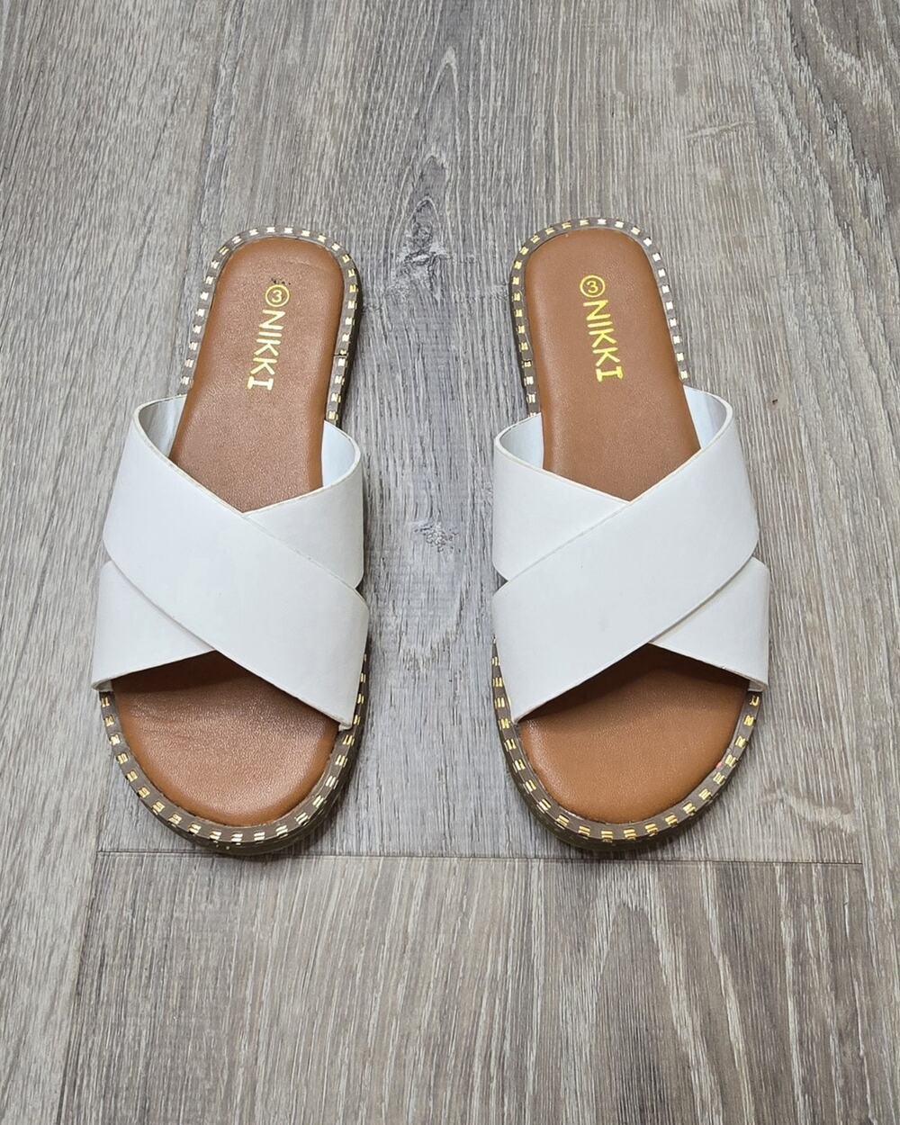 Nikki Girls White Criss Cross Slide Sandals Size 3 – Cute Summer Shoes